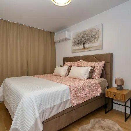 Διαμέρισμα Barbara *